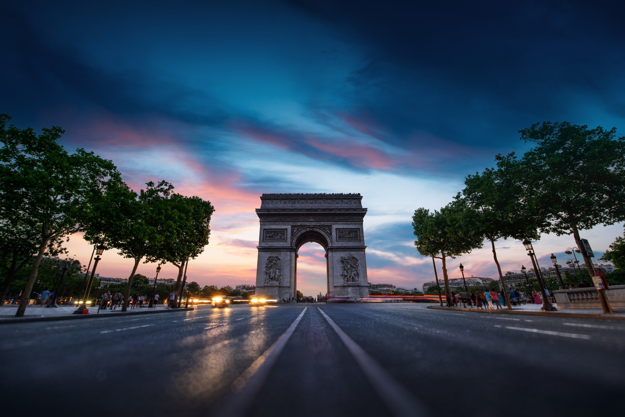 Città di Parigi Arc de Triomphe al tramonto